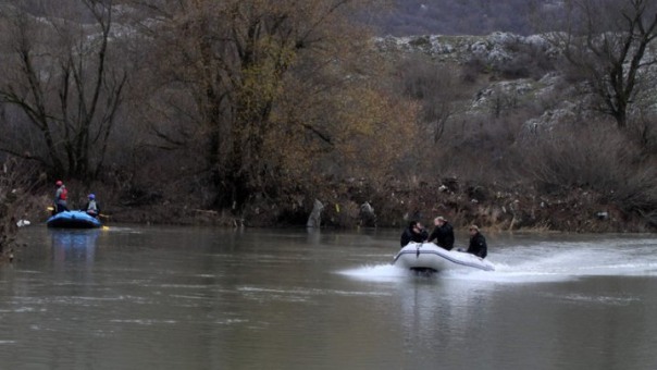U potragu se uključio veliki broj stanovnika Gacka