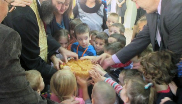 Mališani vrtića obilježili Svetog Nikolu