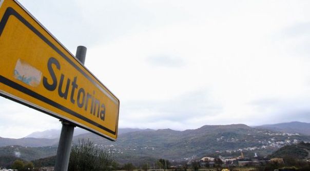Borba za Sutorinu: Denis Bećirović uputio rezoluciju za poništenje ugovora sa Crnom Gorom