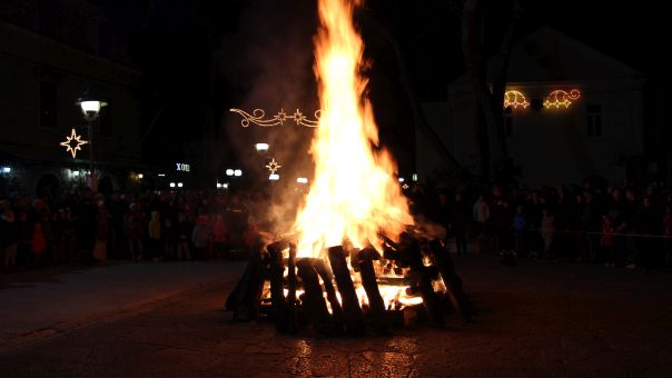 Proslavljeno Badnje veče u Trebinju (FOTO)