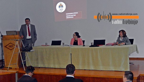 Reformski zakoni na javnoj raspravi u Trebinju: Fiskalnim rasterećenjem do oporavka privrede