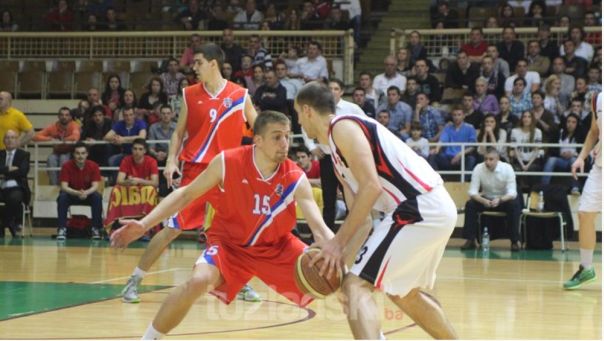 Poraz košarkaša i u Tuzli: Sloboda i Leotar u NBA stilu