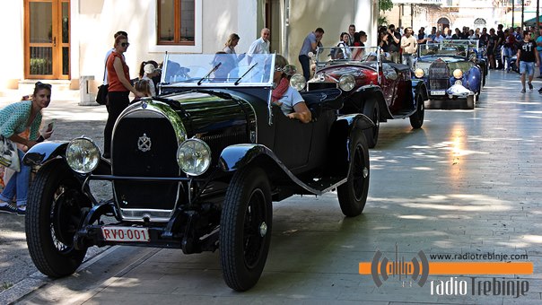 Praznik oldtajmera (FOTO)