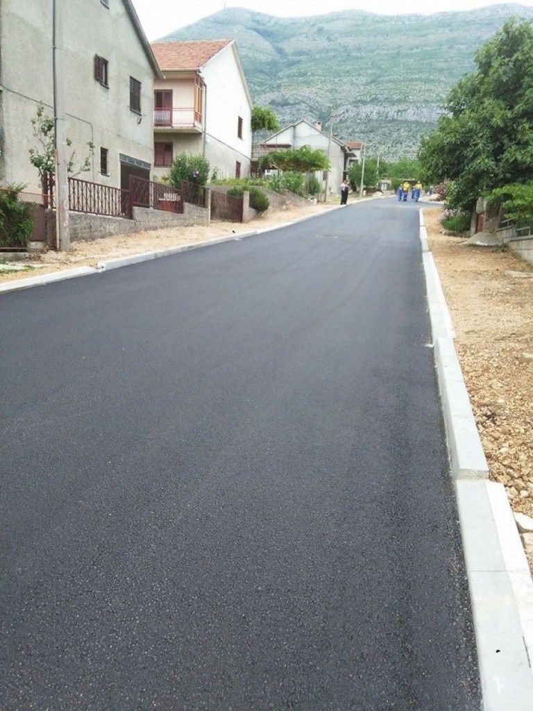 e2ead9c1349a48396463990fe7b55a21_XL