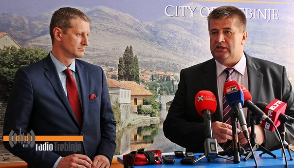 Trebinje među prvima stavlja katanac na kolektivne centre