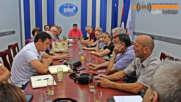 Пожар алармирао Кризни штаб: Апел за помоћ упућен и грађанима