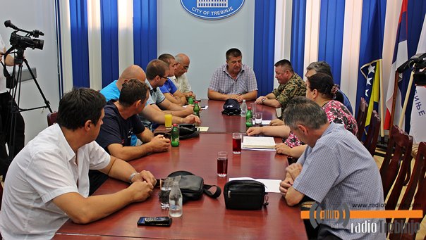 Bilans šestodnevne borbe sa požarima: 320 hektara spaljene površine i tri povrijeđena vatrogasca