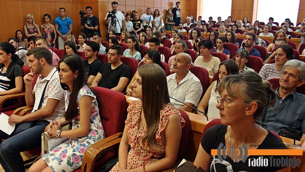 Grad stipendira 130 studenata