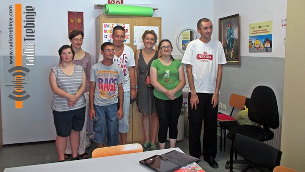 Жене вјернице донирале пелене за дјецу са посебним потребама