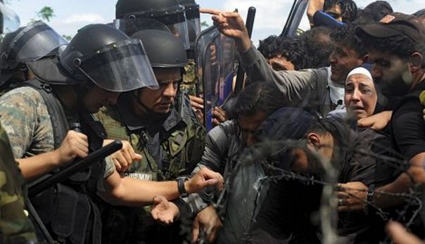 Грчка полиција шок-бомбама на избјеглице