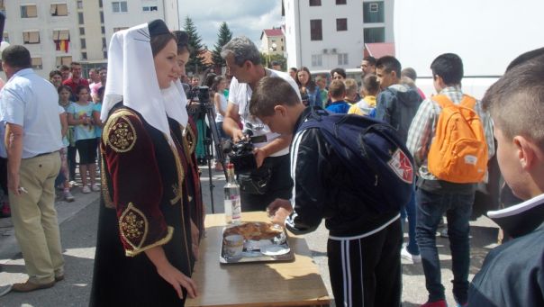У Гацко допутовала дјеца са Косова
