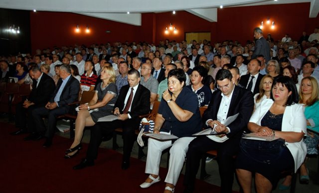 СНСД бирао потпредсједнике, Лука Петровић изабран за генералног секретара