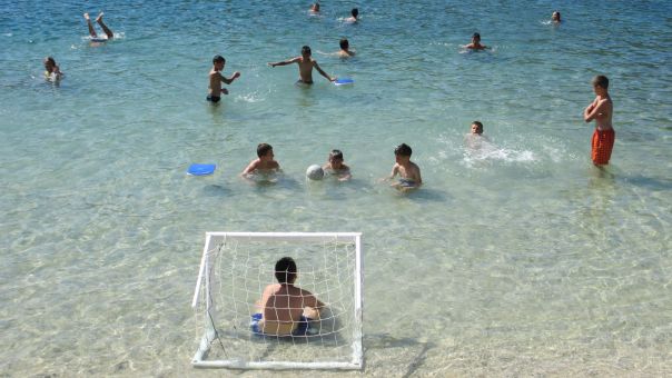 Дјеца из Требиња љетовала у Kумбору