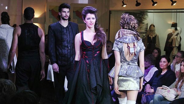 Народна ношња као инспирација: Модна ревија „Златне нити Србије“ (Видео)