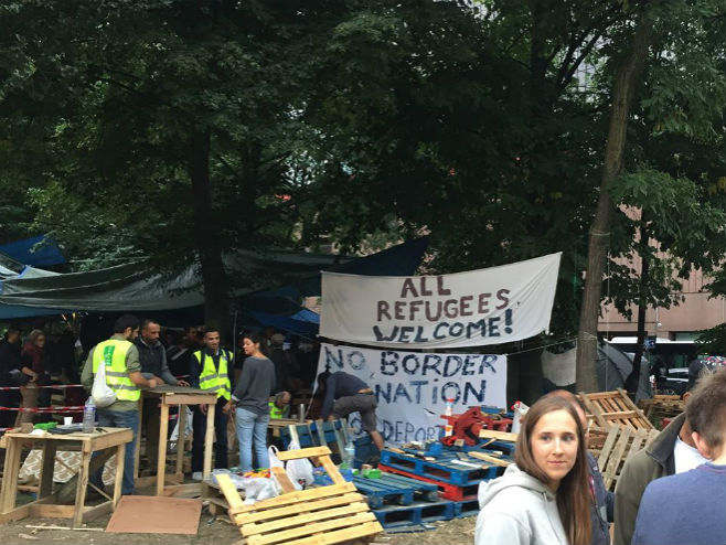 Шаторско насеље никло у Бриселу