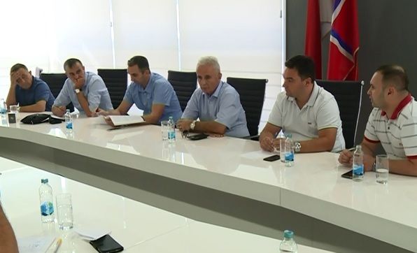 SDS i SNSD udruženo protiv DNS-a?!