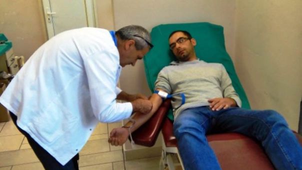 Радници административне службе даривали крв