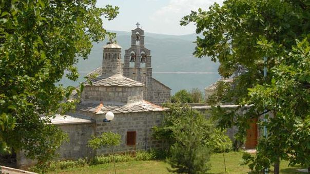 Сутра изложба умјетничких радова