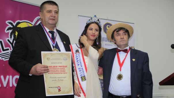 Јубиларна повеља „Златно туристичко срце“ уручена градоначелнику Требиња