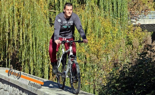 Душан Голо - Акробације на двоточкашу