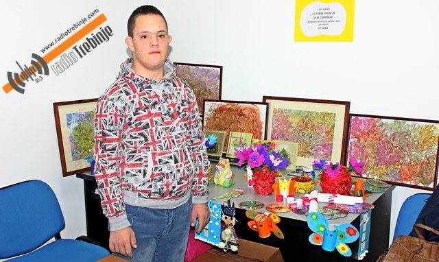 И они су радни и креативни: Изложба рукотворина особа са инвалидитетом