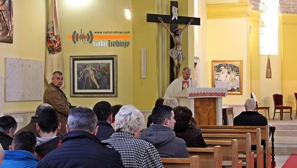 Божићна миса у Требињу