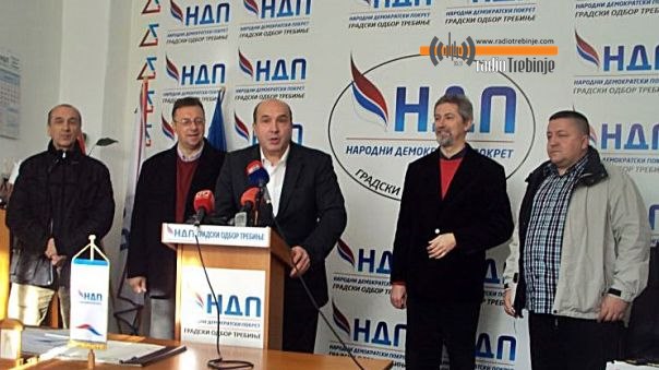 НДП: Могућ трећи политички блок