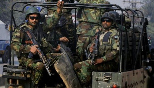 Талибани напали аеродром у Kандахару