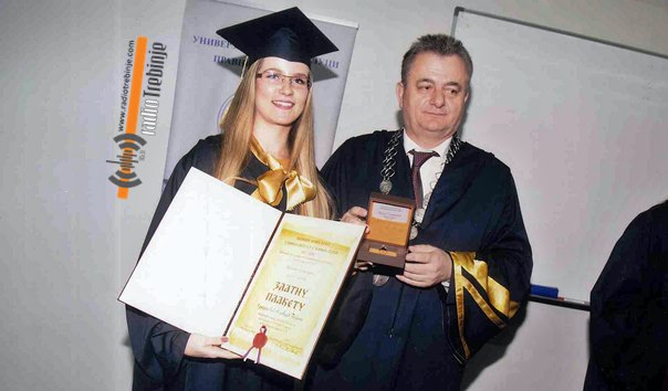 Бојана Средановић, најбољи студент права: Рад и одрицање доносе резултате