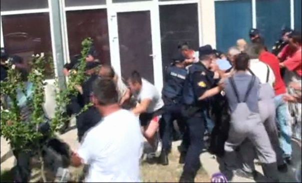 Казнили их због спречавања деложације породице погинулог борца (Видео)