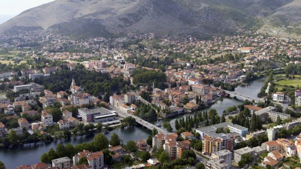 Kупују некретнине: Богати Руси Москву мијењају Требињем (Видео)