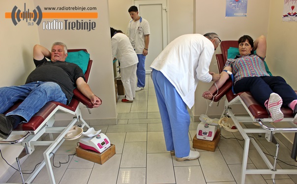 Хуманисти из Српске и Србије на акцији у Требињу