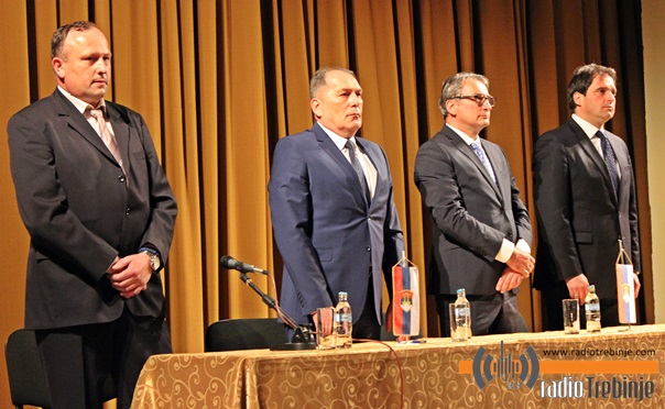 СДС: Нећемо одустати док не казнимо кривце за пљачку грађана