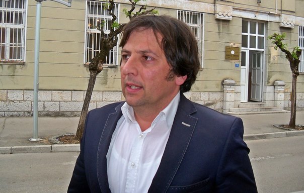 Колики је душевни бол Срђану Миловићу нанио Небојша Вукановић?