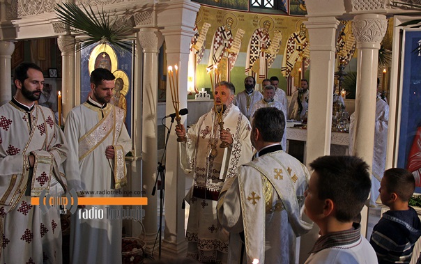 ВАСКРС – Владика Григорије служио литургију у Требињу