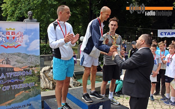 Sa „našim“ Špancima u prvoj Trci prijateljstva (FOTO)