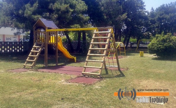 Нови реквизити за вртић у Бреговима