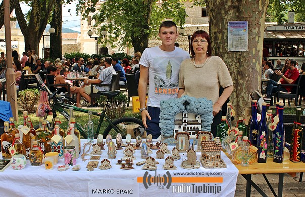 Креативци уљепшали Дучићеву улицу