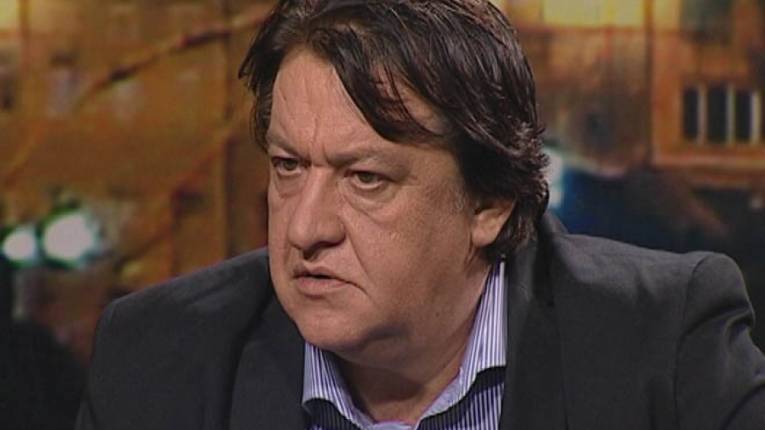 Ко је први рекет, Ђоковић или Ђаковић?