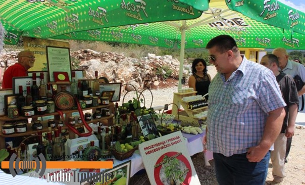 Етно фестивал хране и пића на Тулима окупио домаће излагаче