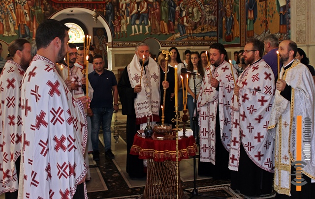 Епископ Григорије служио парастос жртвама „Олује“: И ми смо могли бити прогнани