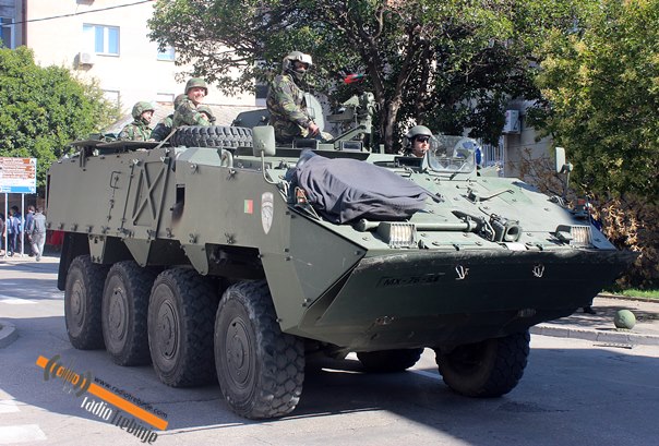 ФОТО: Португалска оклопна возила на улицама Требиња