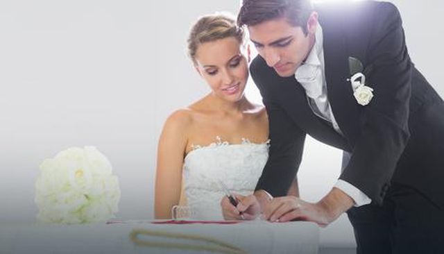 Код комшије на вјенчање: За склапање брака у мањим општинама добију до 500 KМ