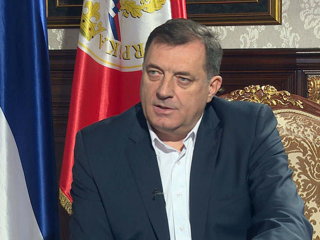 Dodik pozvao SDS da učestvuje u donošenju Zakona o Ustavnom sudu BiH