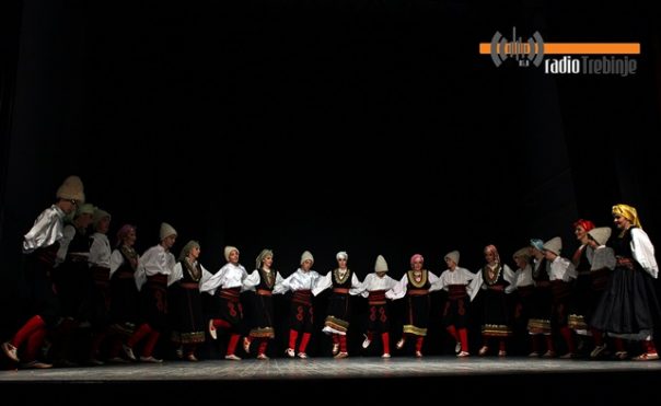 Зимзоград опет у знаку фолклора