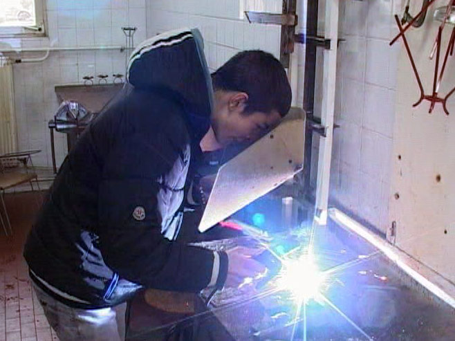 U preduzećima praktična nastava za deficitarna zanimanja (VIDEO)