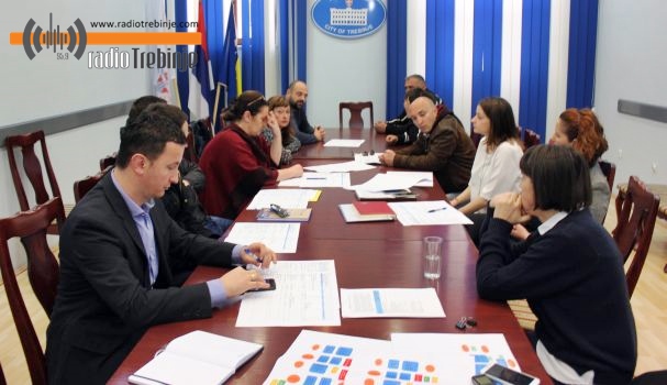 Рјешење проблема паса луталица на помолу