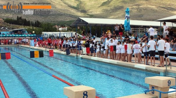 Отворен међународни пливачки митинг: У знаку меморијала „Срђан и Максим“