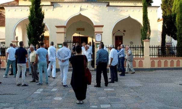 Честитка требињског имама Садмира Мустафића поводом Курбан бајрама