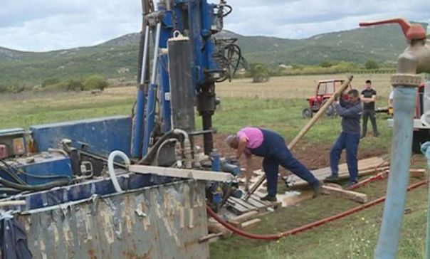 Сушни дио Љубомирског поља добија воду (ВИДЕО)